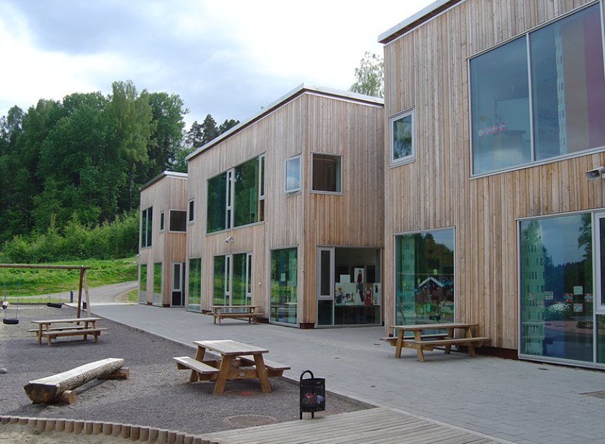 2005 Røråstoppen barneskole, Statens byggskikkpris 2005, fotograf Eline Maugaas og Ola Roald.jpg